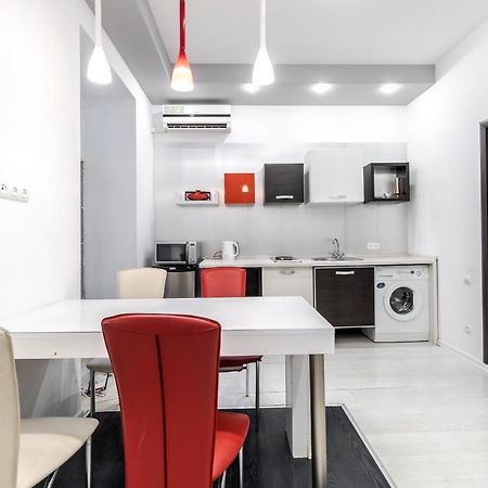Black And Red Squares Apartment Liov Exterior foto